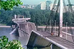 Destroyed Liberty Bridge, 1999