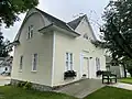 Carriage house