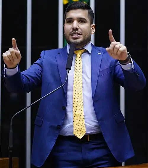 André Fernandes (cropped).jpg