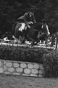 Evan Jones, 1971