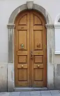 Main entrance to the synagogue