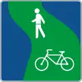 C30 Green surface for pedestrians and bicycles