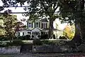 The Oaks at 311 East Main Street