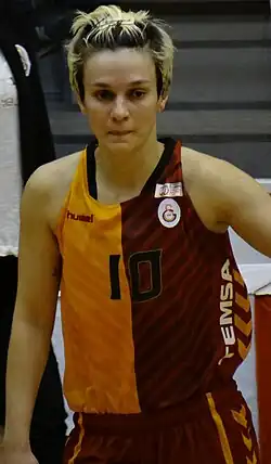 Işıl Alben