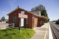 Leeton