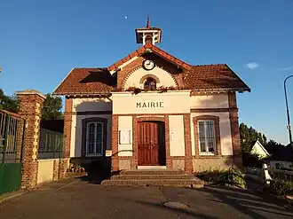 The town hall in Villiers-le-Morhier