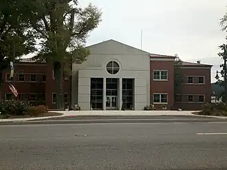 Marshall County Courthouse in Guntersville