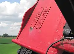 Axle head