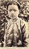 Second wife:Hồ Thị Chỉ
