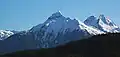 Omega Mountain centered, Pelops and Niobe to right, seen from the Sea to Sky Highway