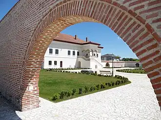 Potlogi Castle