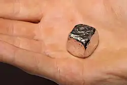 A 78&nbsp;g sample of rhodium
