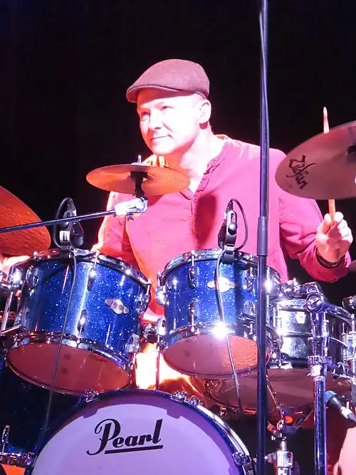 Scott_Hammond_-_Jethro_Tull_live_in_Cambridge_23rd_April_2024_(53689509838).jpg
