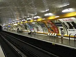 The station prior to the installation of platform screen doors