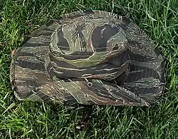 Bonnie hat