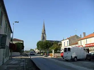 The church and surroundings in Trizay