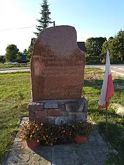 Monument to Józef Piłsudski in Zalesie